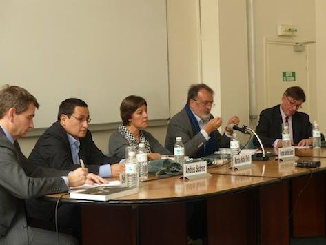 Table ronde Basta Ya, IHEAL--Sébastien Velut, Andrés Suarez, Martha Nubia Bello Gonzalo Sanchez et SEM Pierre-Jean Vandoorne